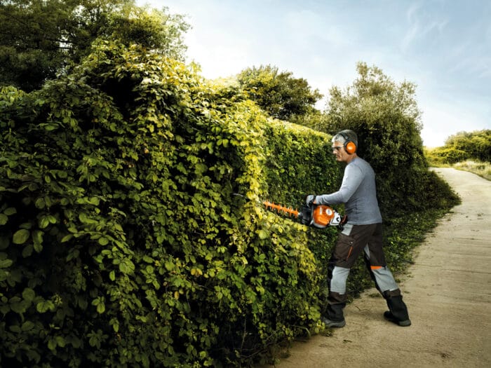 STIHL HS 82 R, 600mm/30" - immagine 2