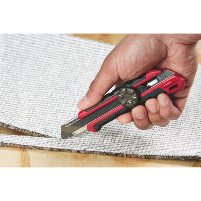 Couteau à lame segmentée