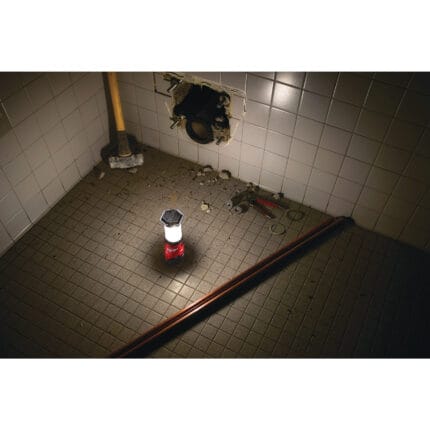 milwaukee faro a lanterna m12™