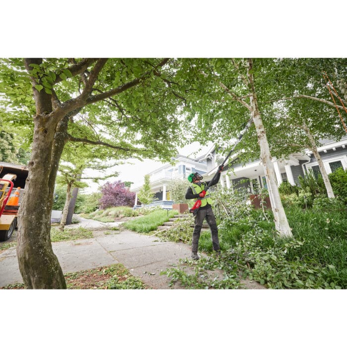 Milwaukee m18 fuel™ telescopic pole pruner 30 cm