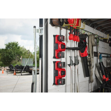 milwaukee caricabatterie m18™ per mezzi mobili simultaneo super rapido