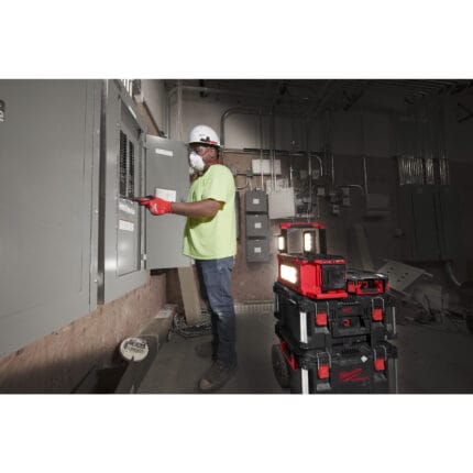 milwauke faro m18™ packout™ e caricabatterie batteria/corrente