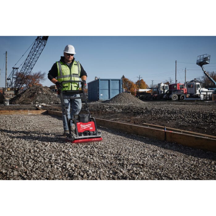 Milwaukee mx fuel™ plaque vibrante