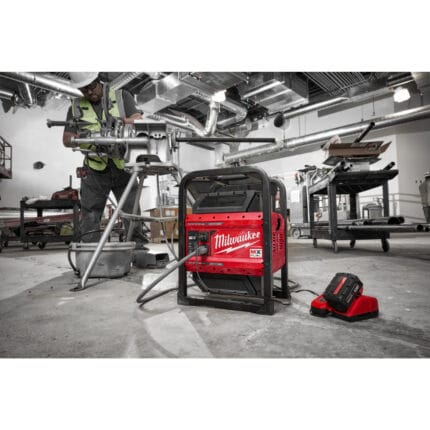 Générateur Milwaukee 3 600/1 800w mx fuel™