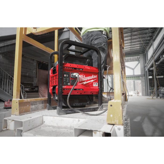 Générateur Milwaukee 3 600/1 800w mx fuel™